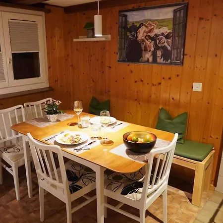 公寓 Lovely Idyllic Close To The *